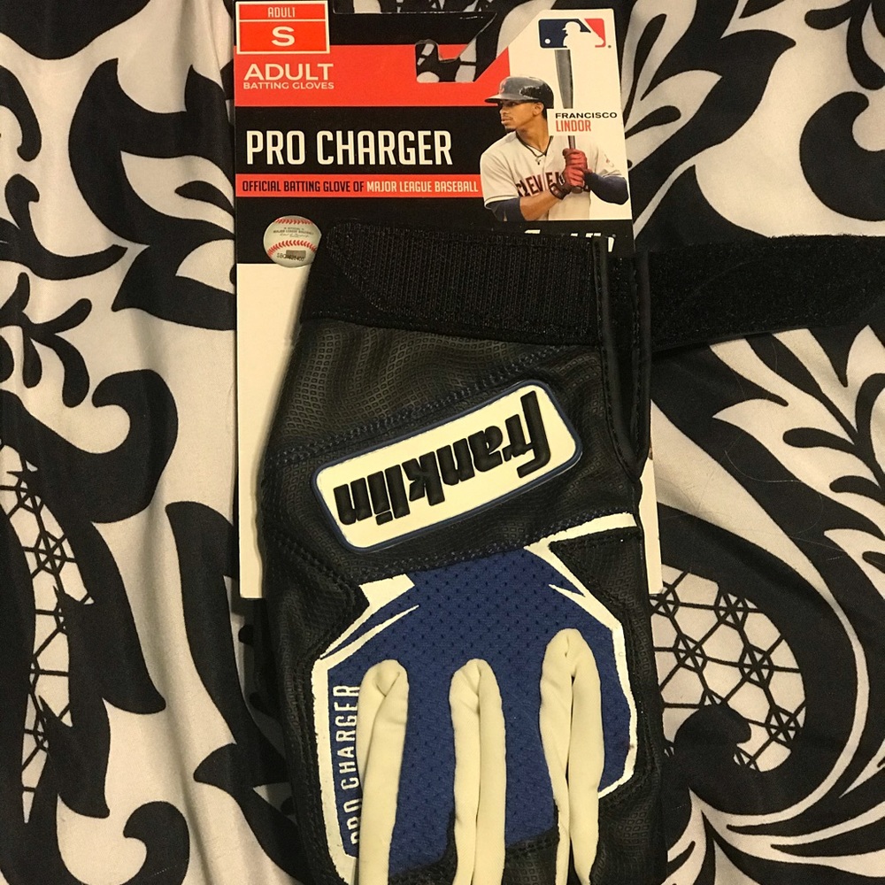 Baseball/softball batting gloves
